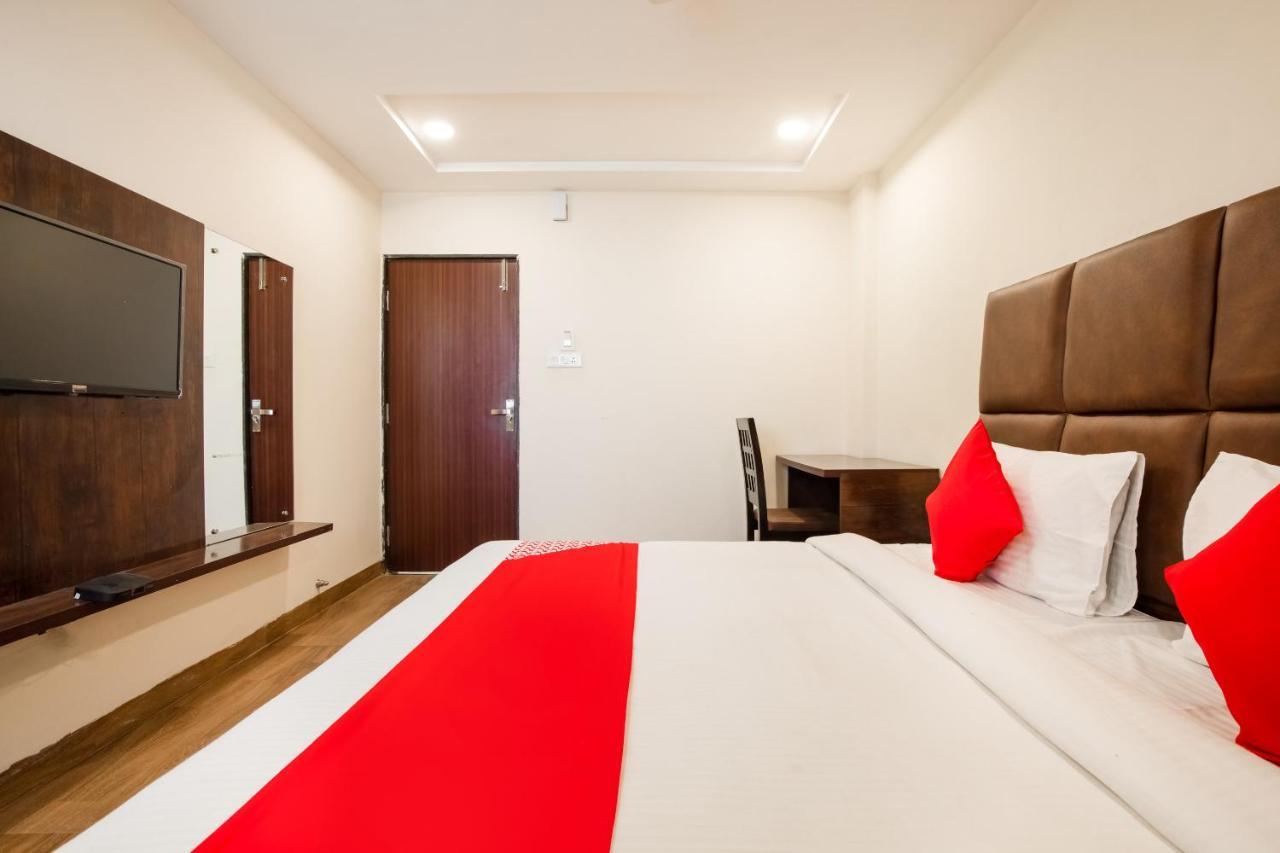 Oyo 71689 Hotel S Pride Indore Bagian luar foto